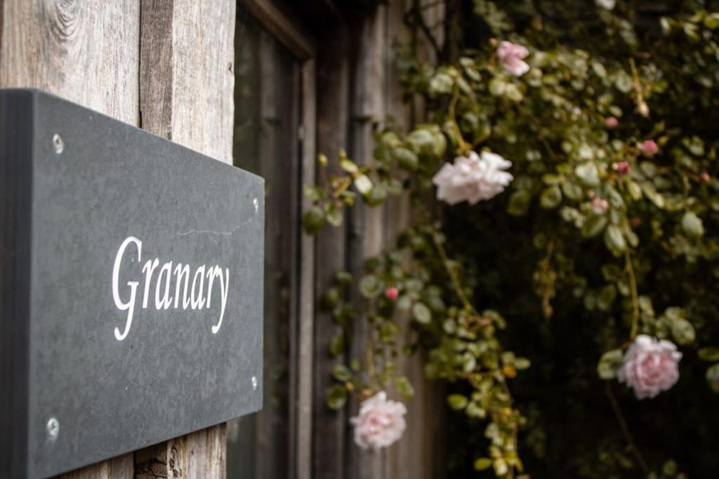 The Granary Apartment Barbrook Exterior photo